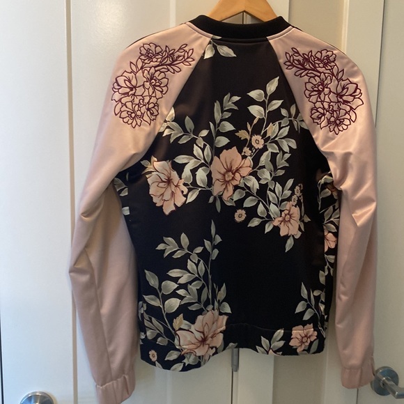 Guess jacket - Picture 3 of 4